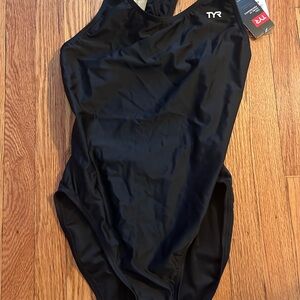 BNWT Solid Maxfit TYR training swimsuit